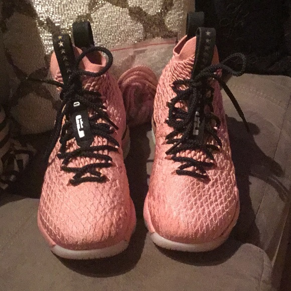 Nike Shoes - Nike Lebron 15 GS “HOLLYWOOD”